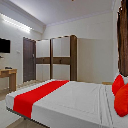 Hotel O Svr Silver Key Lingampalli Exteriör bild